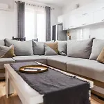 Alpha Cozy&spacious *